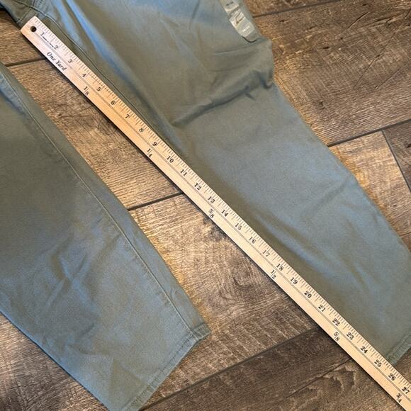 NWT Gap Mid Rise Stretch Skinny Green Denim Legging Size 16/33 - Picture 4 of 12
